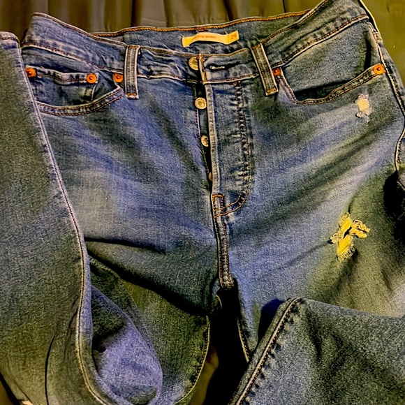 Levi’s women’s size 29 I don’t use anymore - Picture 3 of 4